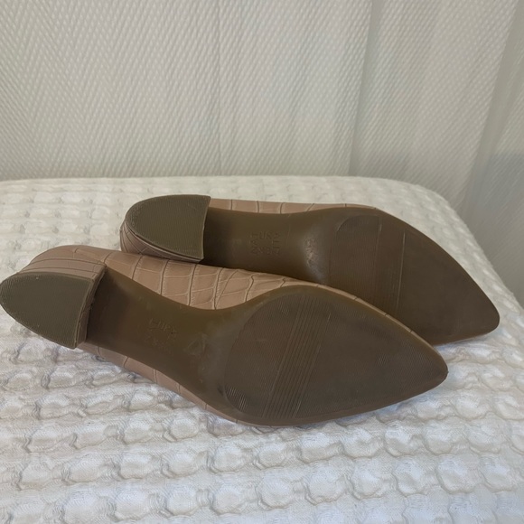 Naturalizer Faux Crocodile Tan Block Heel - Picture 6 of 7